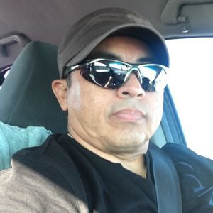 Meet your Posher, Efrain